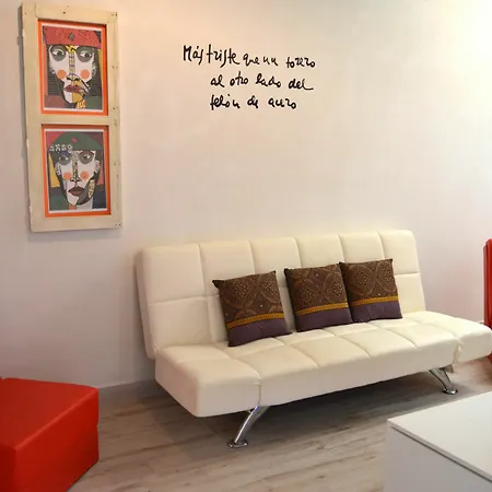 19 Dias Y Muchas Noches Apartamento Cádiz